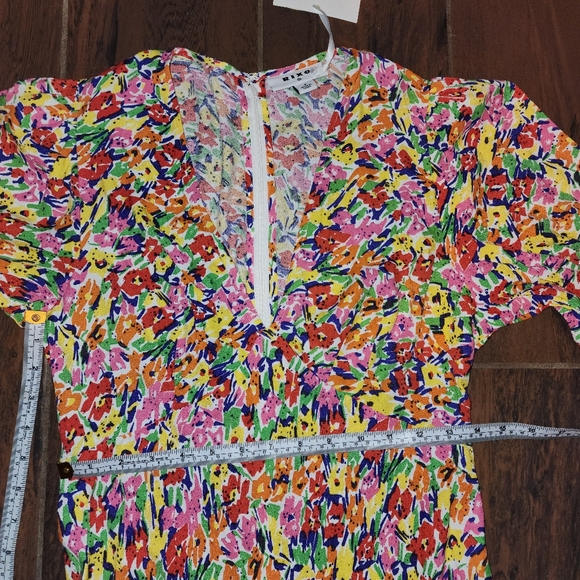 RIXO size 4 Colorful Floral Empire Waist Maxi Dress with smocked sleeve - Picture 14 of 16